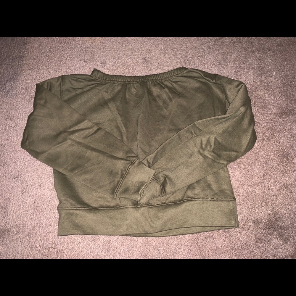 NWOT Off the Shoulder Shirt